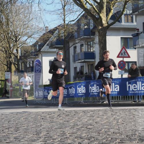 06.04.2025 - 44. Internationalen Wilhelmsburger Insellauf Luisa Fischer http://msf.ph/oto/7561066 06.04.2025 10:29:03 Ziel 5021, 3617, 84, 3443 meine-sportfotos.de