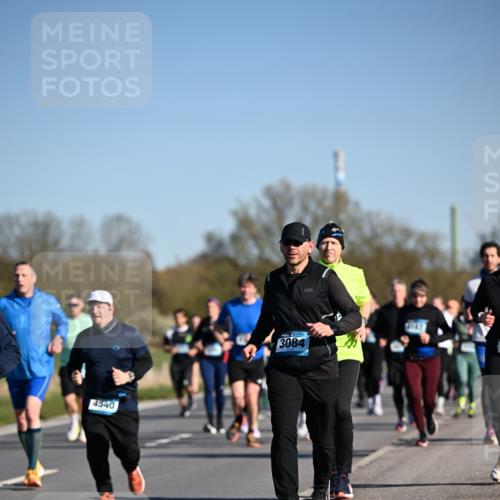 06.04.2025 - 44. Internationalen Wilhelmsburger Insellauf Dr. Thomas Lammeyer http://msf.ph/oto/7561068 06.04.2025 09:36:13 Laufen 4540, 3084 meine-sportfotos.de