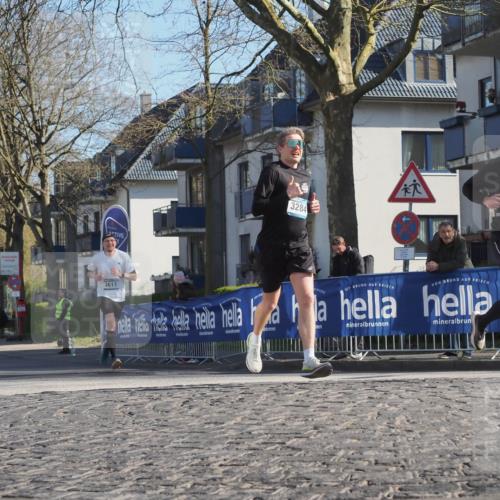 06.04.2025 - 44. Internationalen Wilhelmsburger Insellauf Luisa Fischer http://msf.ph/oto/7561087 06.04.2025 10:29:04 Ziel 5021, 3611, 3284, 3443 meine-sportfotos.de