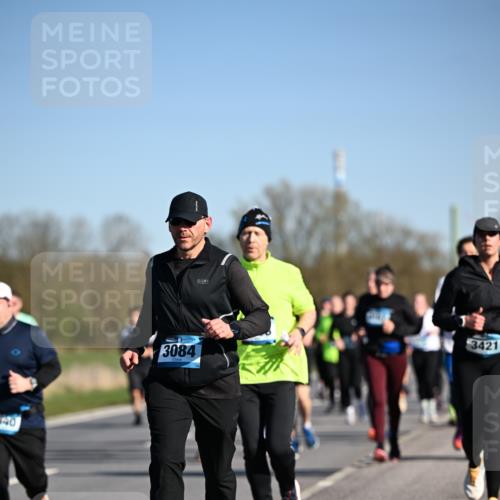 06.04.2025 - 44. Internationalen Wilhelmsburger Insellauf Dr. Thomas Lammeyer http://msf.ph/oto/7561114 06.04.2025 09:36:14 Laufen 540, 3084, 3421 meine-sportfotos.de