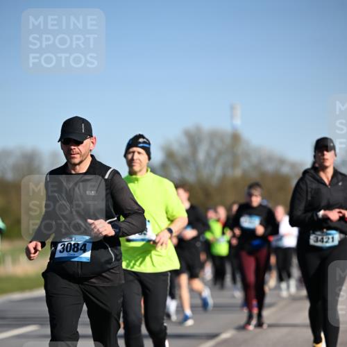 06.04.2025 - 44. Internationalen Wilhelmsburger Insellauf Dr. Thomas Lammeyer http://msf.ph/oto/7561138 06.04.2025 09:36:15 Laufen 3084, 3421 meine-sportfotos.de