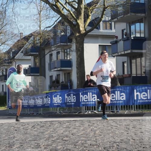 06.04.2025 - 44. Internationalen Wilhelmsburger Insellauf Luisa Fischer http://msf.ph/oto/7561156 06.04.2025 10:29:06 Ziel 5021, 3611 meine-sportfotos.de
