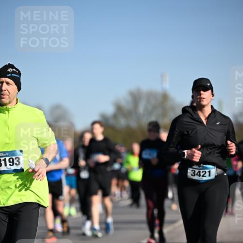 06.04.2025 - 44. Internationalen Wilhelmsburger Insellauf Dr. Thomas Lammeyer http://msf.ph/oto/7561183 06.04.2025 09:36:17 Laufen 3193, 3421 meine-sportfotos.de