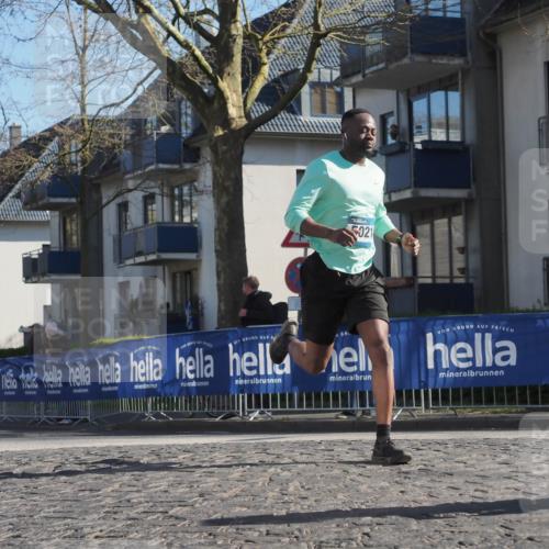 06.04.2025 - 44. Internationalen Wilhelmsburger Insellauf Luisa Fischer http://msf.ph/oto/7561195 06.04.2025 10:29:07 Ziel 5021 meine-sportfotos.de