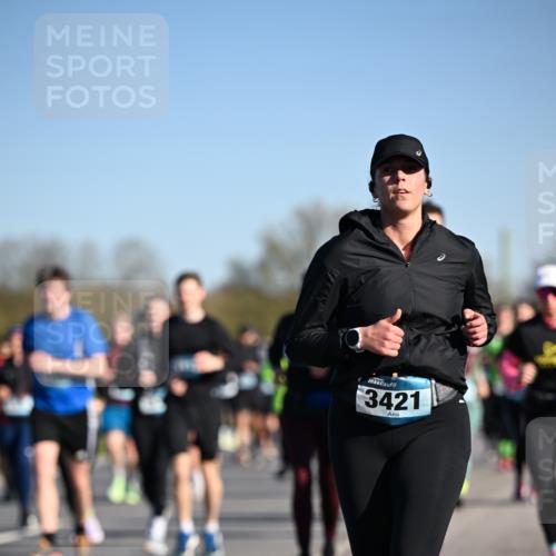 06.04.2025 - 44. Internationalen Wilhelmsburger Insellauf Dr. Thomas Lammeyer http://msf.ph/oto/7561200 06.04.2025 09:36:17 Laufen 3421 meine-sportfotos.de