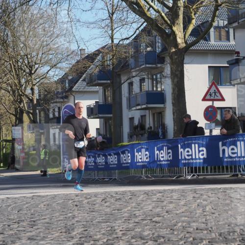 06.04.2025 - 44. Internationalen Wilhelmsburger Insellauf Luisa Fischer http://msf.ph/oto/7561201 06.04.2025 10:29:13 Ziel 3741 meine-sportfotos.de