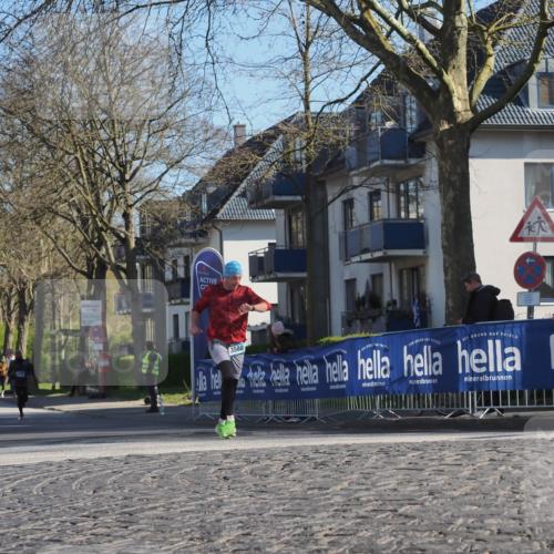 06.04.2025 - 44. Internationalen Wilhelmsburger Insellauf Luisa Fischer http://msf.ph/oto/7561247 06.04.2025 10:29:18 Ziel 3588 meine-sportfotos.de