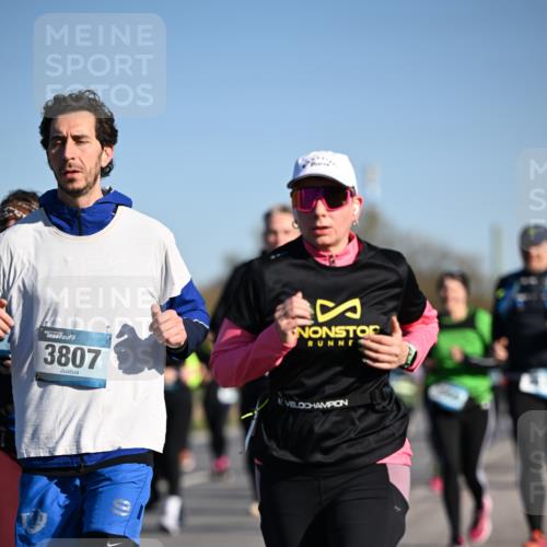 06.04.2025 - 44. Internationalen Wilhelmsburger Insellauf Dr. Thomas Lammeyer http://msf.ph/oto/7561287 06.04.2025 09:36:20 Laufen 3807 meine-sportfotos.de