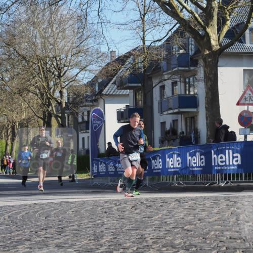 06.04.2025 - 44. Internationalen Wilhelmsburger Insellauf Luisa Fischer http://msf.ph/oto/7561362 06.04.2025 10:29:29 Ziel 3453, 4044, 5108, 3793, 347 meine-sportfotos.de