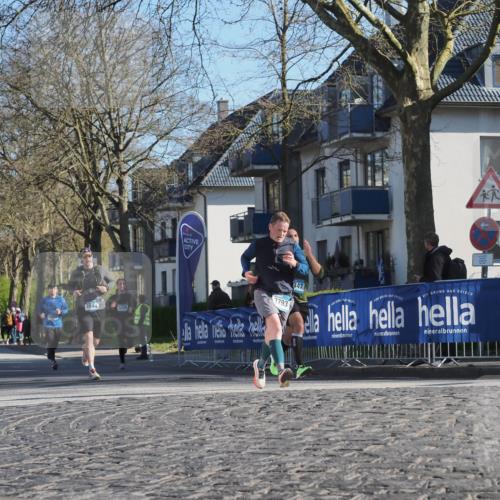 06.04.2025 - 44. Internationalen Wilhelmsburger Insellauf Luisa Fischer http://msf.ph/oto/7561367 06.04.2025 10:29:29 Ziel 4044, 5100, 3793, 347 meine-sportfotos.de