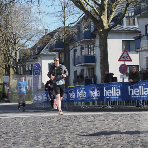 06.04.2025 - 44. Internationalen Wilhelmsburger Insellauf Luisa Fischer http://msf.ph/oto/7561425 06.04.2025 10:29:31 Ziel 3453, 510, 4044 meine-sportfotos.de