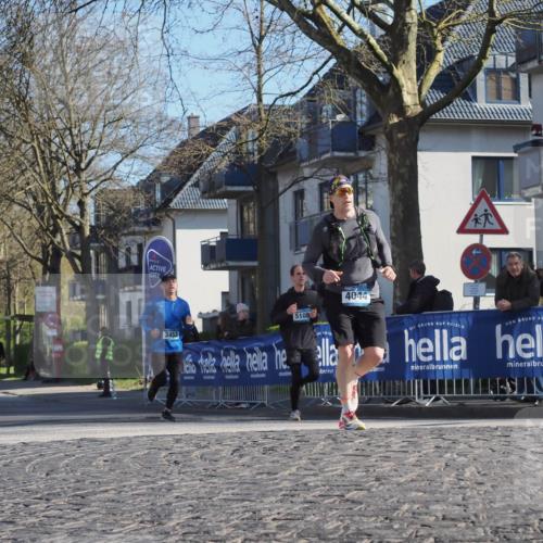 06.04.2025 - 44. Internationalen Wilhelmsburger Insellauf Luisa Fischer http://msf.ph/oto/7561447 06.04.2025 10:29:32 Ziel 3453, 5108, 4044 meine-sportfotos.de
