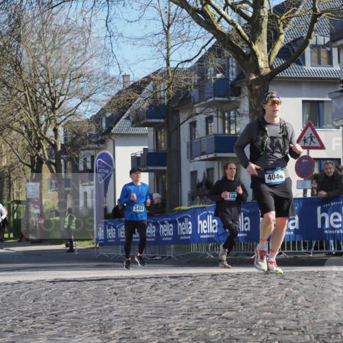 06.04.2025 - 44. Internationalen Wilhelmsburger Insellauf Luisa Fischer http://msf.ph/oto/7561458 06.04.2025 10:29:32 Ziel 3453, 738, 4044, 108 meine-sportfotos.de