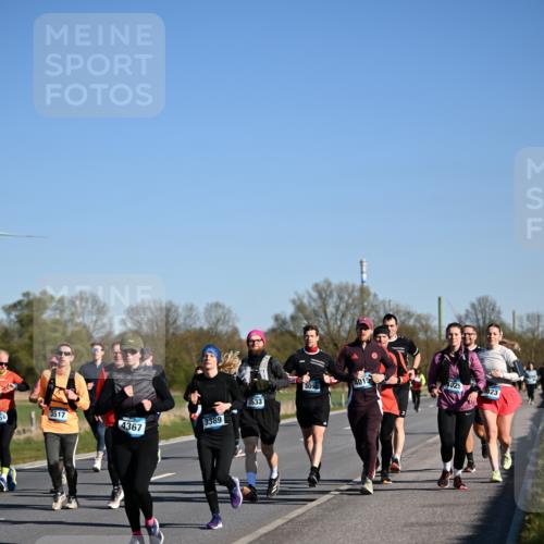 06.04.2025 - 44. Internationalen Wilhelmsburger Insellauf Dr. Thomas Lammeyer http://msf.ph/oto/7561533 06.04.2025 09:36:32 Laufen 3517, 4367 meine-sportfotos.de
