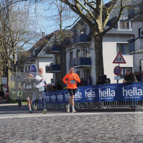 06.04.2025 - 44. Internationalen Wilhelmsburger Insellauf Luisa Fischer http://msf.ph/oto/7561608 06.04.2025 10:29:41 Ziel 4238, 3795, 4121 meine-sportfotos.de