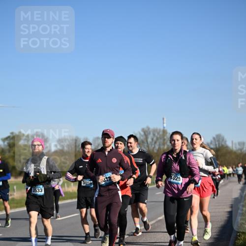 06.04.2025 - 44. Internationalen Wilhelmsburger Insellauf Dr. Thomas Lammeyer http://msf.ph/oto/7561620 06.04.2025 09:36:34 Laufen 3533, 3056, 4029 meine-sportfotos.de