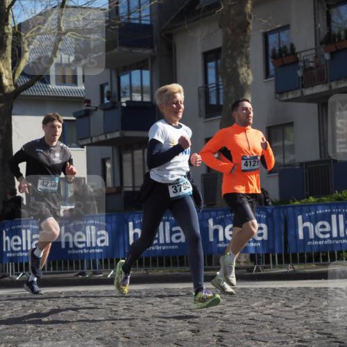 06.04.2025 - 44. Internationalen Wilhelmsburger Insellauf Luisa Fischer http://msf.ph/oto/7561636 06.04.2025 10:29:43 Ziel 31, 4238, 3795, 4121 meine-sportfotos.de