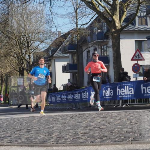 06.04.2025 - 44. Internationalen Wilhelmsburger Insellauf Luisa Fischer http://msf.ph/oto/7561652 06.04.2025 10:30:04 Ziel 4413, 4030, 4410 meine-sportfotos.de