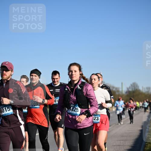 06.04.2025 - 44. Internationalen Wilhelmsburger Insellauf Dr. Thomas Lammeyer http://msf.ph/oto/7561676 06.04.2025 09:36:36 Laufen 4015, 089, 4029, 23 meine-sportfotos.de