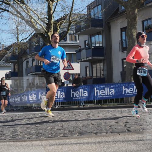 06.04.2025 - 44. Internationalen Wilhelmsburger Insellauf Luisa Fischer http://msf.ph/oto/7561695 06.04.2025 10:30:05 Ziel 4413, 4030, 4410 meine-sportfotos.de