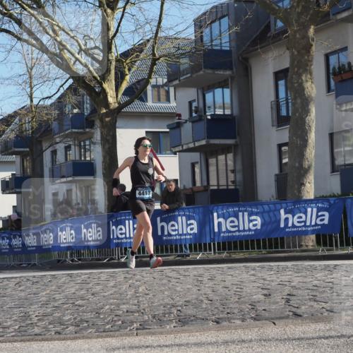 06.04.2025 - 44. Internationalen Wilhelmsburger Insellauf Luisa Fischer http://msf.ph/oto/7561729 06.04.2025 10:30:07 Ziel 4413 meine-sportfotos.de