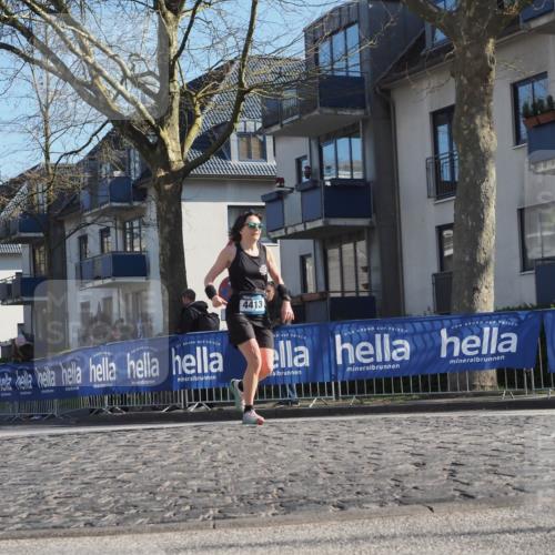 06.04.2025 - 44. Internationalen Wilhelmsburger Insellauf Luisa Fischer http://msf.ph/oto/7561732 06.04.2025 10:30:07 Ziel 4413 meine-sportfotos.de