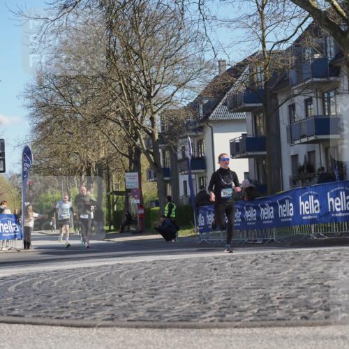 06.04.2025 - 44. Internationalen Wilhelmsburger Insellauf Luisa Fischer http://msf.ph/oto/7561787 06.04.2025 10:30:14 Ziel 4527, 3562 meine-sportfotos.de