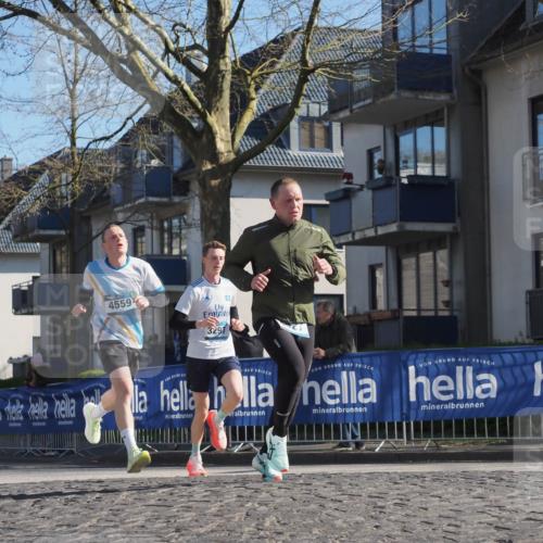 06.04.2025 - 44. Internationalen Wilhelmsburger Insellauf Luisa Fischer http://msf.ph/oto/7561839 06.04.2025 10:30:19 Ziel 4559, 3297 meine-sportfotos.de