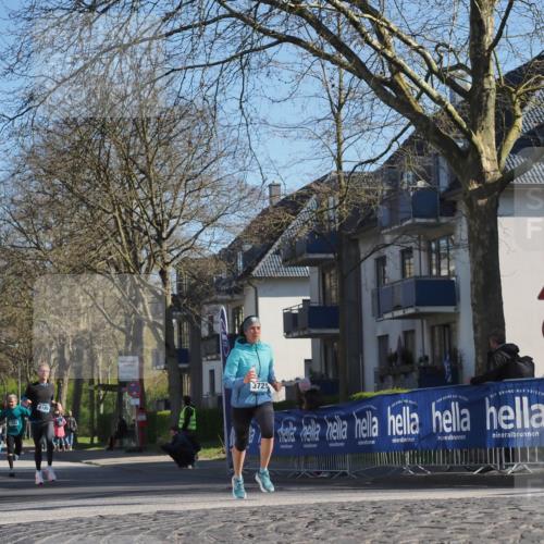 06.04.2025 - 44. Internationalen Wilhelmsburger Insellauf Luisa Fischer http://msf.ph/oto/7561875 06.04.2025 10:30:24 Ziel 4189, 3721 meine-sportfotos.de
