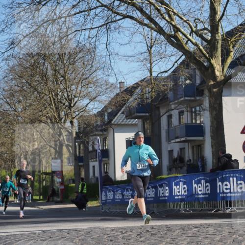 06.04.2025 - 44. Internationalen Wilhelmsburger Insellauf Luisa Fischer http://msf.ph/oto/7561884 06.04.2025 10:30:24 Ziel 4189, 3721 meine-sportfotos.de