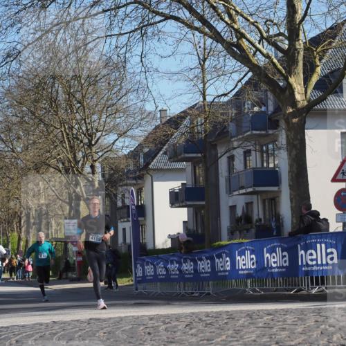 06.04.2025 - 44. Internationalen Wilhelmsburger Insellauf Luisa Fischer http://msf.ph/oto/7561905 06.04.2025 10:30:26 Ziel 3742, 4189 meine-sportfotos.de