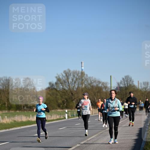 06.04.2025 - 44. Internationalen Wilhelmsburger Insellauf Dr. Thomas Lammeyer http://msf.ph/oto/7561946 06.04.2025 09:36:52 Laufen 3157, 5189, 3766 meine-sportfotos.de
