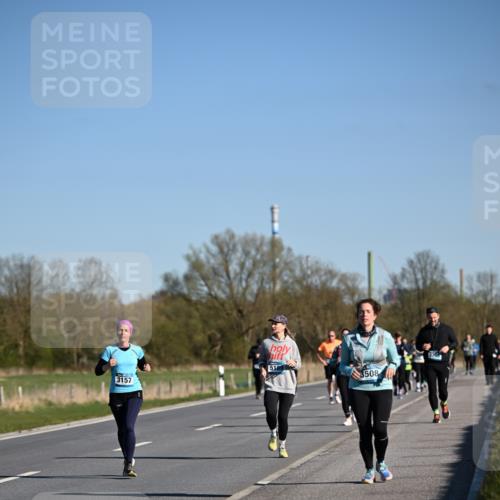 06.04.2025 - 44. Internationalen Wilhelmsburger Insellauf Dr. Thomas Lammeyer http://msf.ph/oto/7561955 06.04.2025 09:36:52 Laufen 3157 meine-sportfotos.de