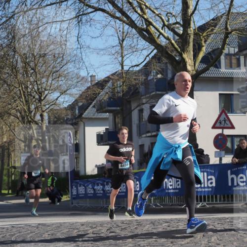 06.04.2025 - 44. Internationalen Wilhelmsburger Insellauf Luisa Fischer http://msf.ph/oto/7561987 06.04.2025 10:30:30 Ziel 3400, 4459 meine-sportfotos.de
