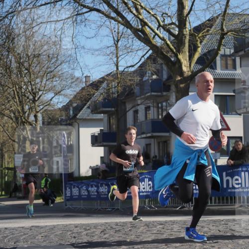 06.04.2025 - 44. Internationalen Wilhelmsburger Insellauf Luisa Fischer http://msf.ph/oto/7561990 06.04.2025 10:30:31 Ziel 3400, 9459 meine-sportfotos.de