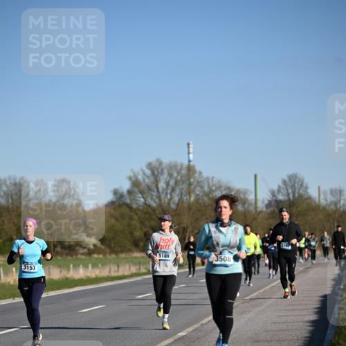 06.04.2025 - 44. Internationalen Wilhelmsburger Insellauf Dr. Thomas Lammeyer http://msf.ph/oto/7561991 06.04.2025 09:36:54 Laufen 3157, 5189, 3766, 3508 meine-sportfotos.de
