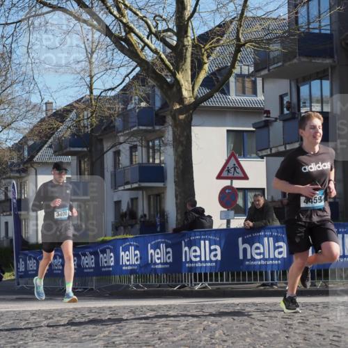 06.04.2025 - 44. Internationalen Wilhelmsburger Insellauf Luisa Fischer http://msf.ph/oto/7562023 06.04.2025 10:30:32 Ziel 3400, 4459 meine-sportfotos.de