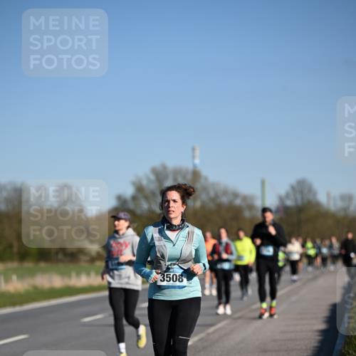 06.04.2025 - 44. Internationalen Wilhelmsburger Insellauf Dr. Thomas Lammeyer http://msf.ph/oto/7562053 06.04.2025 09:36:55 Laufen 3508 meine-sportfotos.de