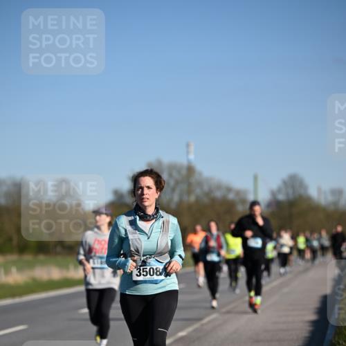 06.04.2025 - 44. Internationalen Wilhelmsburger Insellauf Dr. Thomas Lammeyer http://msf.ph/oto/7562058 06.04.2025 09:36:56 Laufen 3508 meine-sportfotos.de
