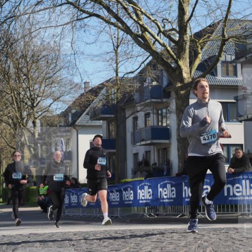 06.04.2025 - 44. Internationalen Wilhelmsburger Insellauf Luisa Fischer http://msf.ph/oto/7562079 06.04.2025 10:30:36 Ziel 4472, 4471, 4419, 4370 meine-sportfotos.de