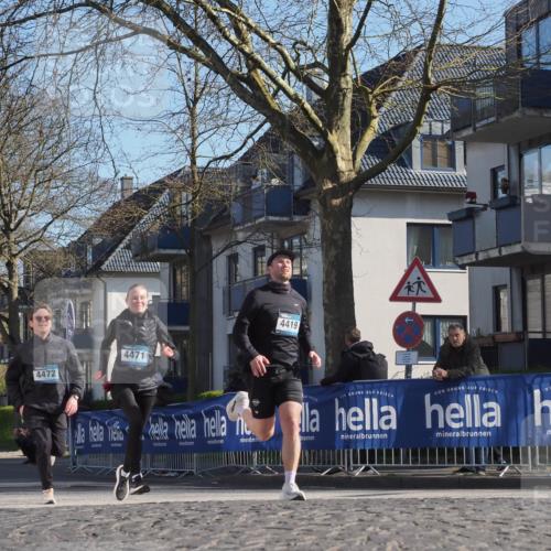 06.04.2025 - 44. Internationalen Wilhelmsburger Insellauf Luisa Fischer http://msf.ph/oto/7562099 06.04.2025 10:30:37 Ziel 4471, 4472, 4419 meine-sportfotos.de