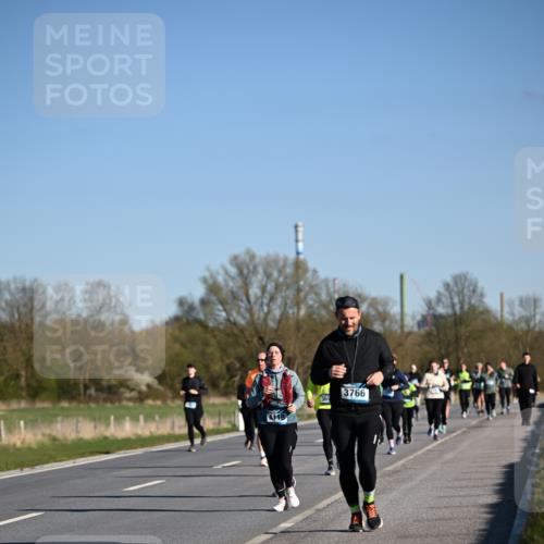 06.04.2025 - 44. Internationalen Wilhelmsburger Insellauf Dr. Thomas Lammeyer http://msf.ph/oto/7562140 06.04.2025 09:36:59 Laufen 4119, 365, 3766 meine-sportfotos.de