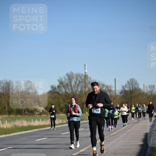 06.04.2025 - 44. Internationalen Wilhelmsburger Insellauf Dr. Thomas Lammeyer http://msf.ph/oto/7562161 06.04.2025 09:36:59 Laufen 4119, 3766 meine-sportfotos.de