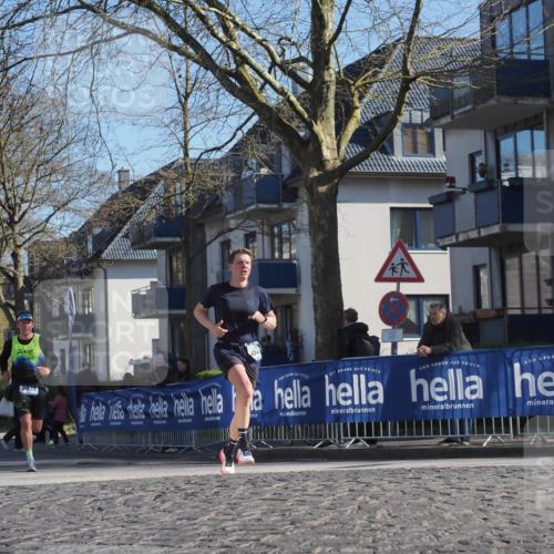 06.04.2025 - 44. Internationalen Wilhelmsburger Insellauf Luisa Fischer http://msf.ph/oto/7562206 06.04.2025 10:30:45 Ziel 3447, 1001, 45, 3939 meine-sportfotos.de
