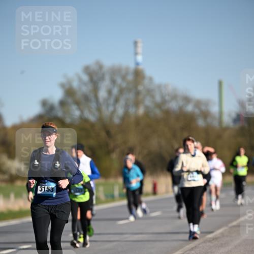 06.04.2025 - 44. Internationalen Wilhelmsburger Insellauf Dr. Thomas Lammeyer http://msf.ph/oto/7562292 06.04.2025 09:37:07 Laufen 3153 meine-sportfotos.de