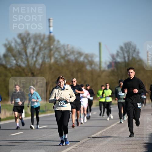 06.04.2025 - 44. Internationalen Wilhelmsburger Insellauf Dr. Thomas Lammeyer http://msf.ph/oto/7562328 06.04.2025 09:37:09 Laufen 4483, 449 meine-sportfotos.de