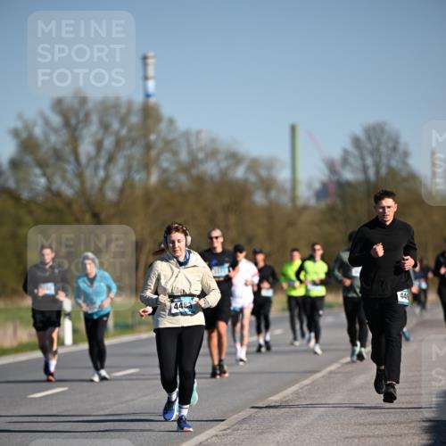 06.04.2025 - 44. Internationalen Wilhelmsburger Insellauf Dr. Thomas Lammeyer http://msf.ph/oto/7562339 06.04.2025 09:37:10 Laufen 4483, 449 meine-sportfotos.de