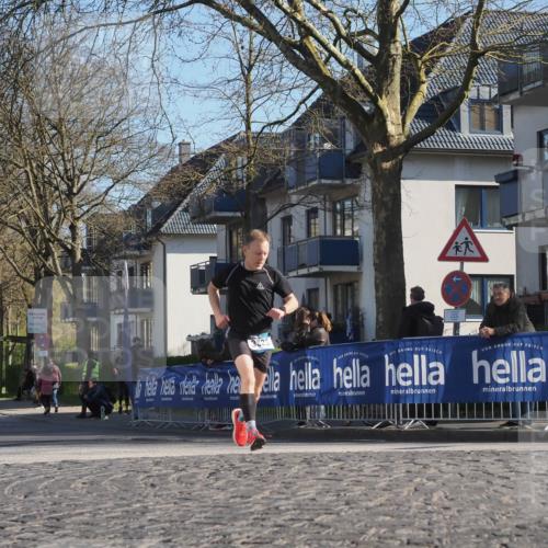 06.04.2025 - 44. Internationalen Wilhelmsburger Insellauf Luisa Fischer http://msf.ph/oto/7562341 06.04.2025 10:30:54 Ziel  meine-sportfotos.de