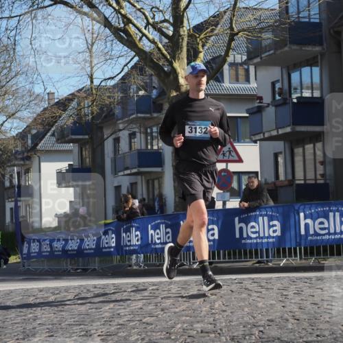 06.04.2025 - 44. Internationalen Wilhelmsburger Insellauf Luisa Fischer http://msf.ph/oto/7562369 06.04.2025 10:31:06 Ziel 3132 meine-sportfotos.de