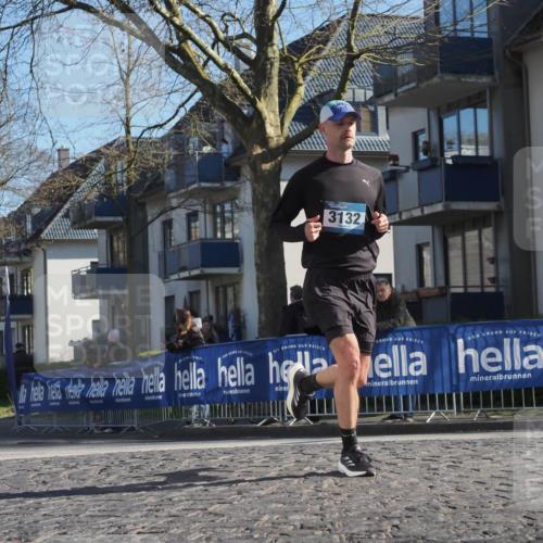 06.04.2025 - 44. Internationalen Wilhelmsburger Insellauf Luisa Fischer http://msf.ph/oto/7562373 06.04.2025 10:31:06 Ziel 3132 meine-sportfotos.de